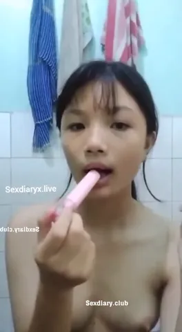 🍑🤤Asian teen slut ass and pussy play bathroo Part 5