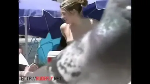 Beach voyeur Part 21