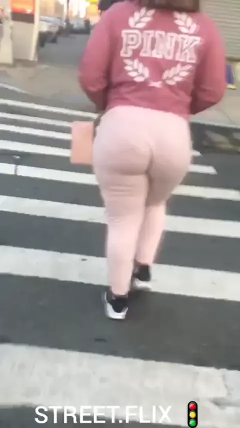 Big black girl ass on street Part 1