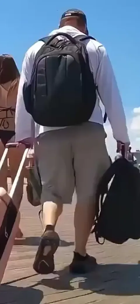 Big booty asian teen in bikini Part 1