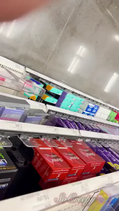 Bubble Butt Latina Shopping my Part 1