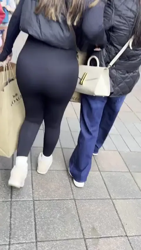 candid ass Part 1
