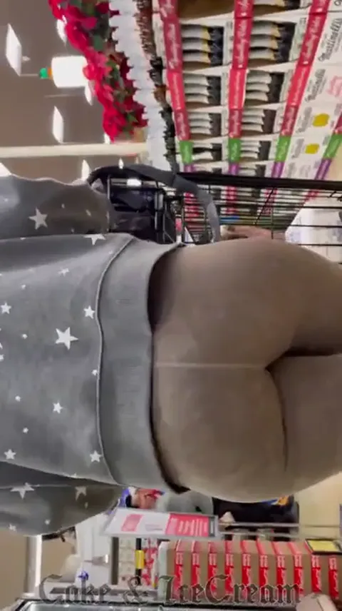 Candid Bubble Booty Blue Hair Pawg Part 2