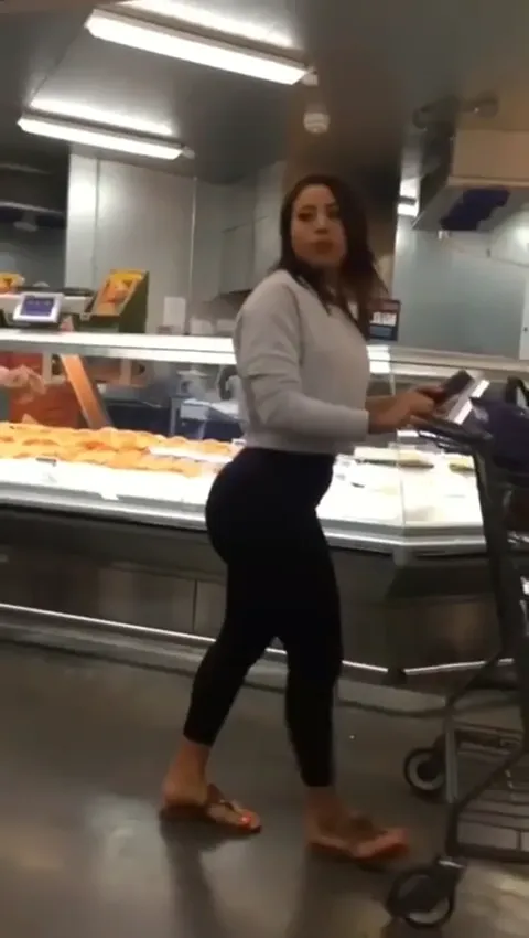 Candid Bubble Booty Latina Milf Part 2