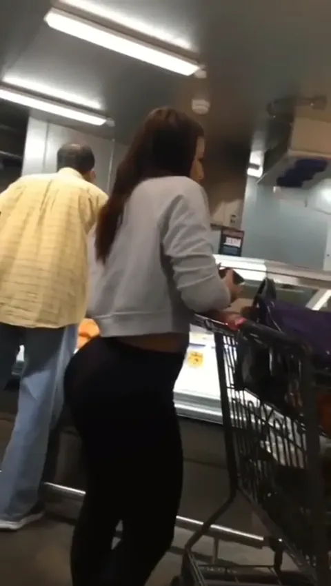 Candid Bubble Booty Latina Milf Part 3