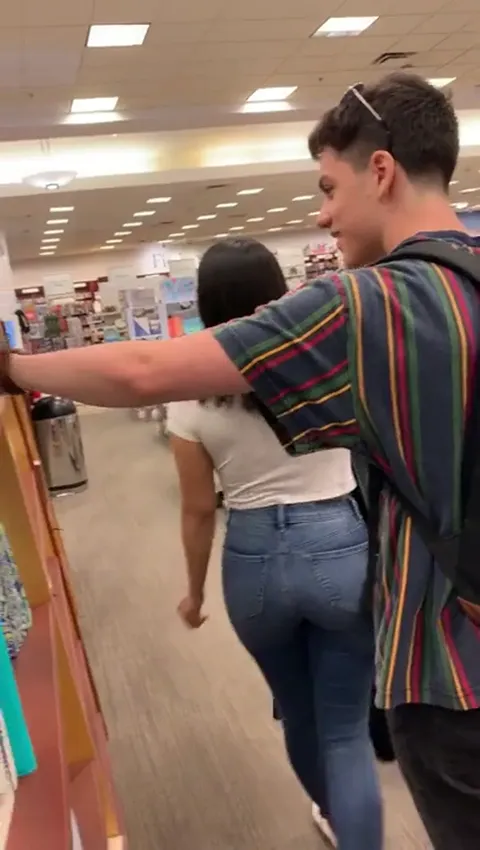 Candid college girl pokies Part 3