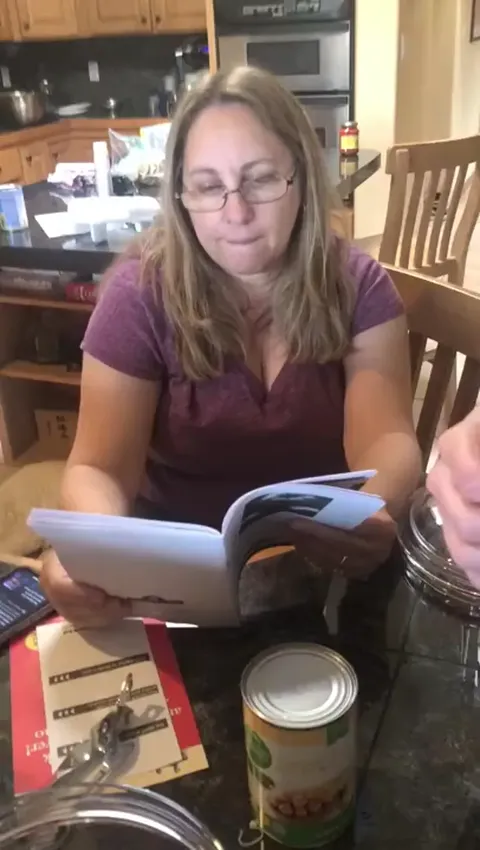 Candid cute, thick, big titty, milf Part 1