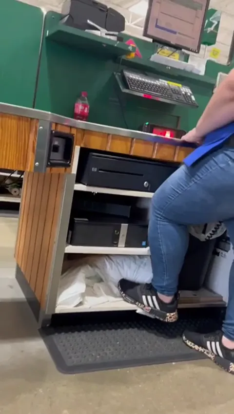 Candid shot of bbw ass in jeans Part 5