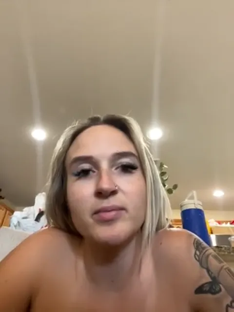 Cute Chunky  blond on Cam Part 12