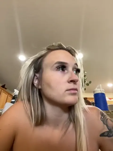 Cute Chunky  blond on Cam Part 62