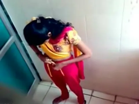 Desi pissing voyeur Part 12