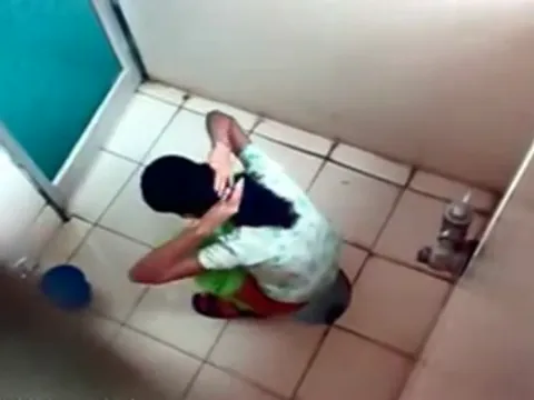 Desi pissing voyeur Part 16