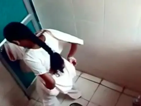 Desi pissing voyeur Part 24