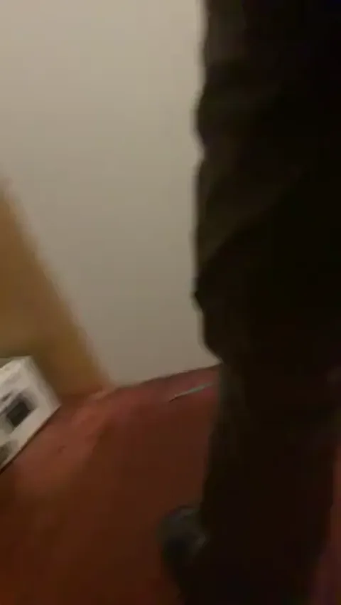 Gf squating miniskirt and no panties Part 1