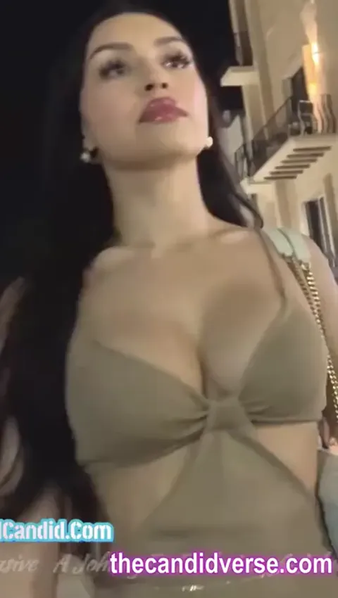 Girls just walking... Part 1