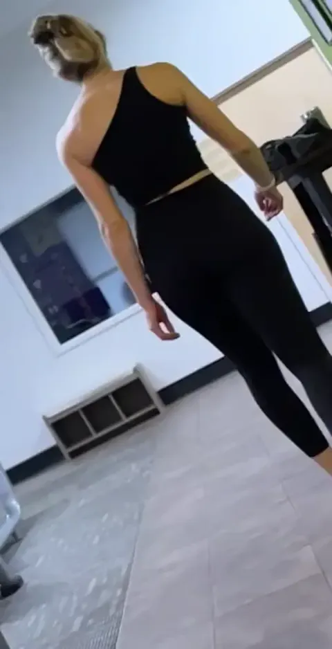 Gym Candid (comments) Part 1