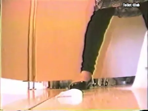Hidden camera pissing Part 13