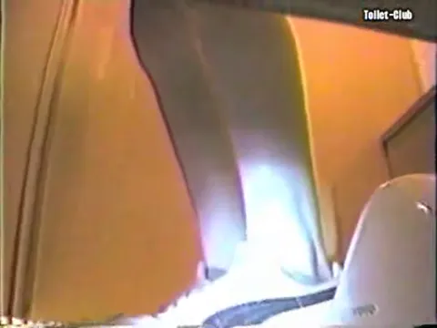 Hidden camera pissing Part 25