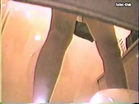 Hidden camera pissing Part 35