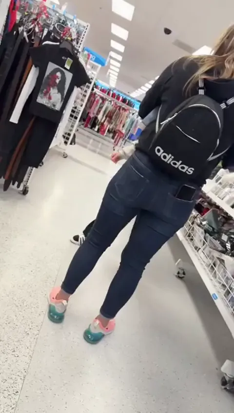 I wanted to cum on this milf so bad Part 2