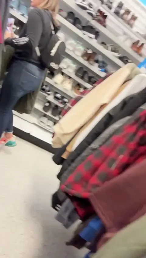 I wanted to cum on this milf so bad Part 4