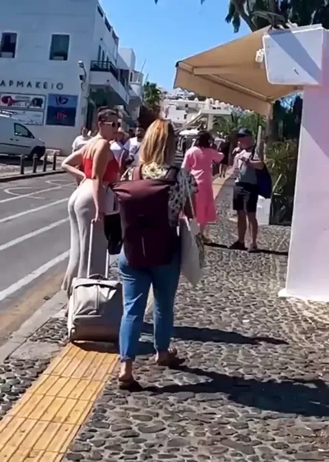 INSANE cheeks jiggle CANDID Part 1