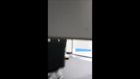 Jeune femme aux gros nibards Part 1