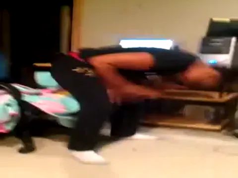 kiidiekidladyjerkin - Silly action me &' the sis.mp4 Part 3