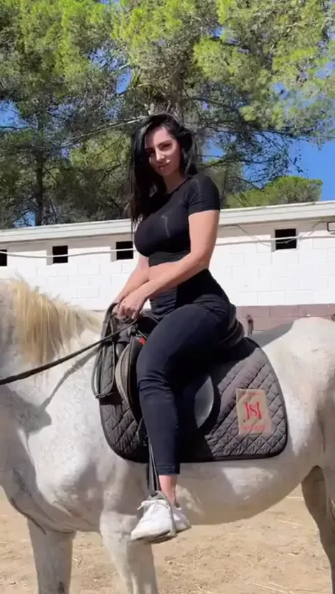 Mala rodriguez Part 1