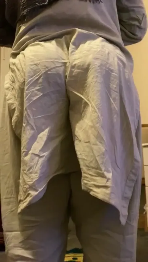 Mazhabi mothers ass during isha namaz Part 3