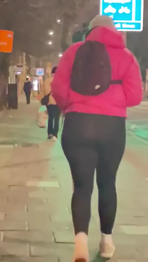 More candid pawgs in the street Part 1