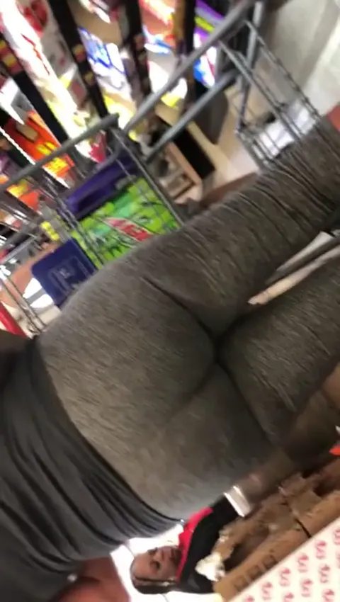 Nice butt candid Part 2