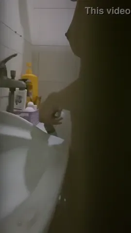 Secretly voyeur spy showering Asian girl unaware Part 2