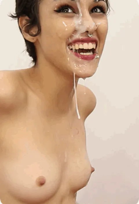 Sexy candid public teen girl outdoor