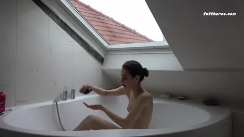 SHAVING MY PUSSY & ASS AT PHOTOGRAPHER'S PLACE Part 1