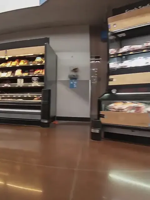 teens nd milfs CANDIDS Part 1