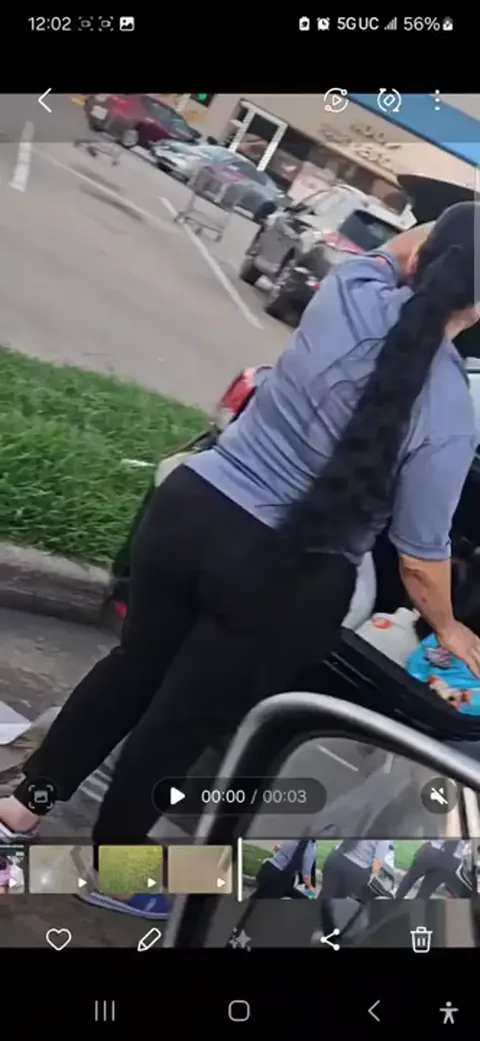 Thick booty candid Part 1