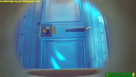 Toilet pissing Part 1