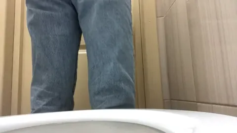 Toilet voyeur #2 Part 1