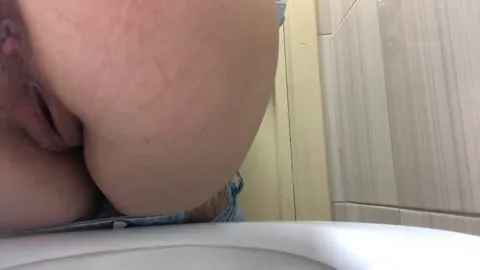 Toilet voyeur #2 Part 5