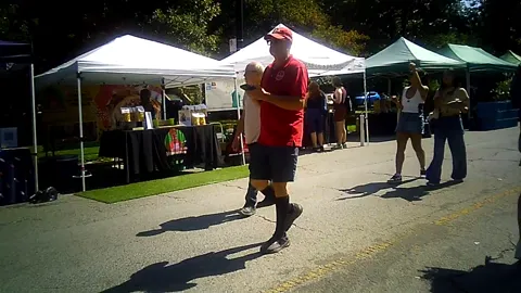 Upskirt Hot Young Asian Up Her Denim Miniskirt Part 1