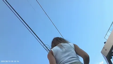 Upskirt - Hottie In Green Skirt Part 2