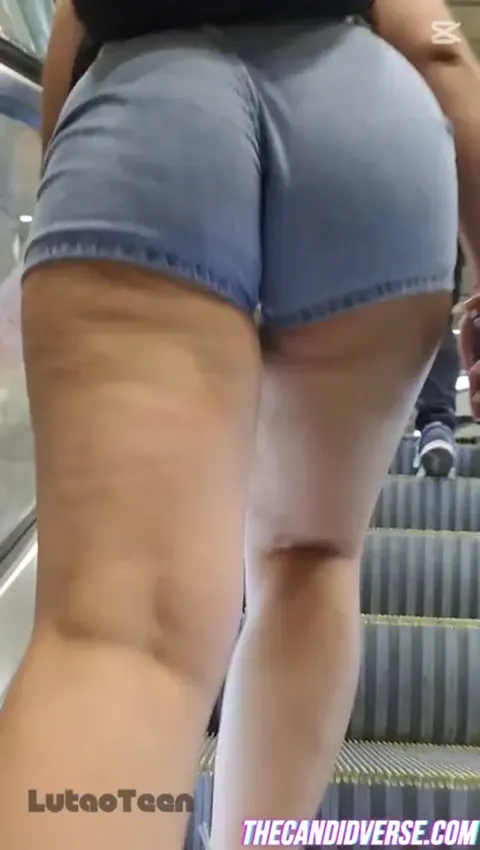 UPSTAIR LATINA Sexy Shorts and Beautiful Legs Part 2
