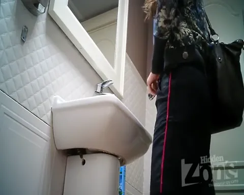 Voyeur SpyCam Part 9