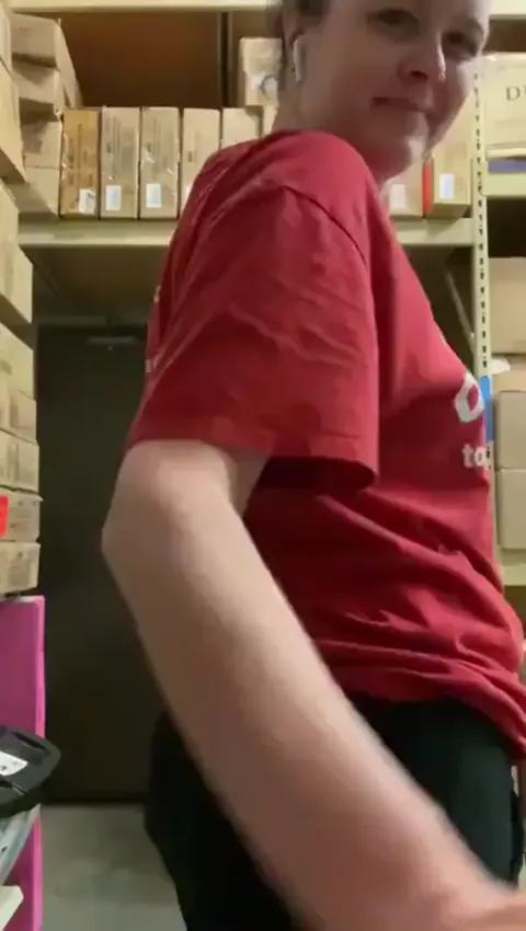 Walgreens employee flash asshole pussy in storage Part 1