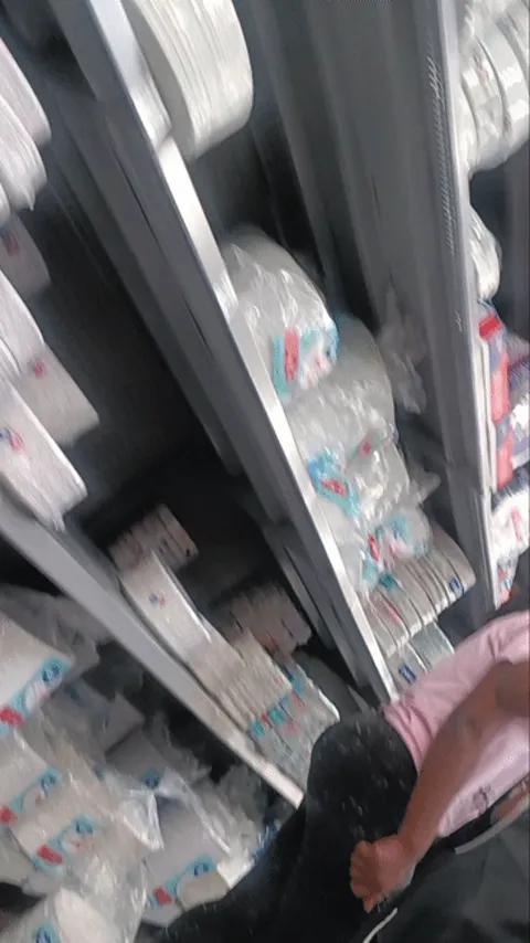 Youngin shale it for me